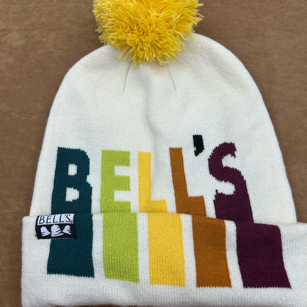 Bell's White Knitted Beanie with Vertical Stripes and a Pom-Pom NWT